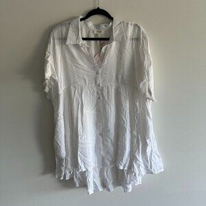 Boutique White Tiered Back Blouse Size M